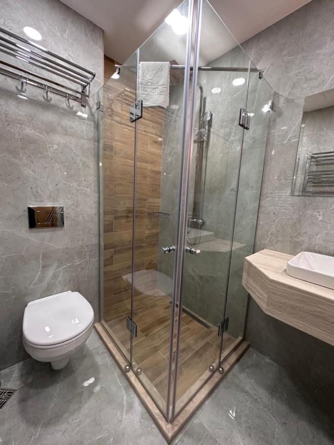Hotel Embassy Тбилиси Екстериор снимка