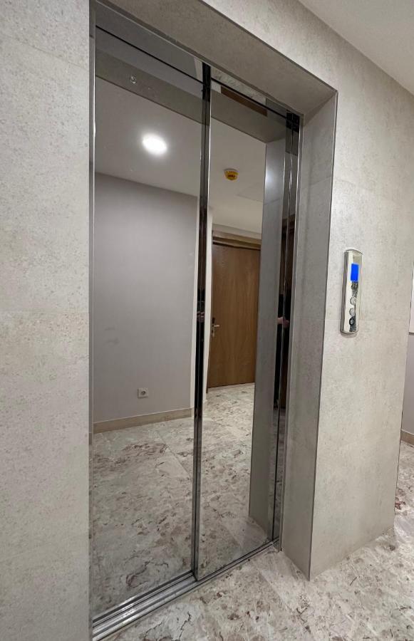 Hotel Embassy Тбилиси Екстериор снимка