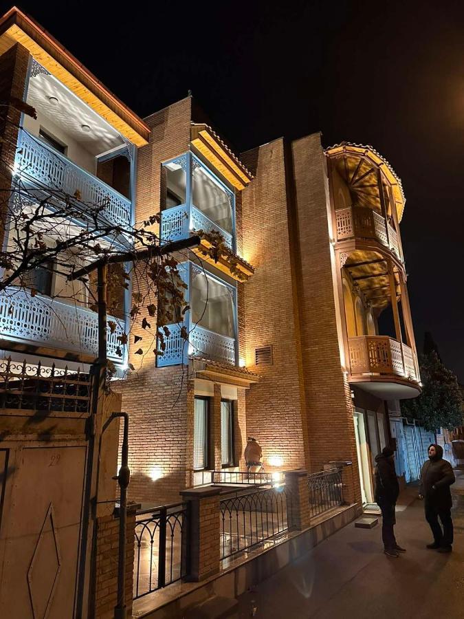 Hotel Embassy Тбилиси Екстериор снимка