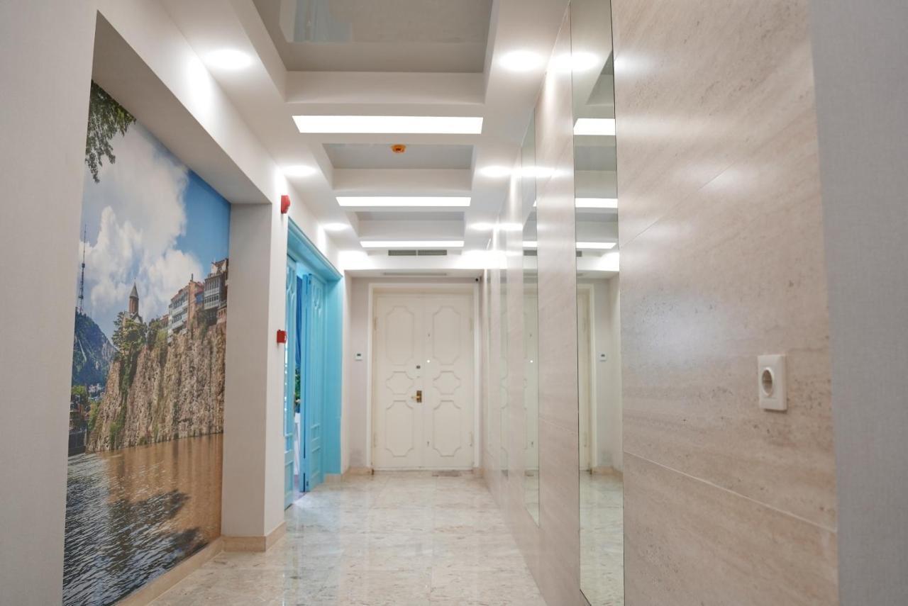 Hotel Embassy Тбилиси Екстериор снимка
